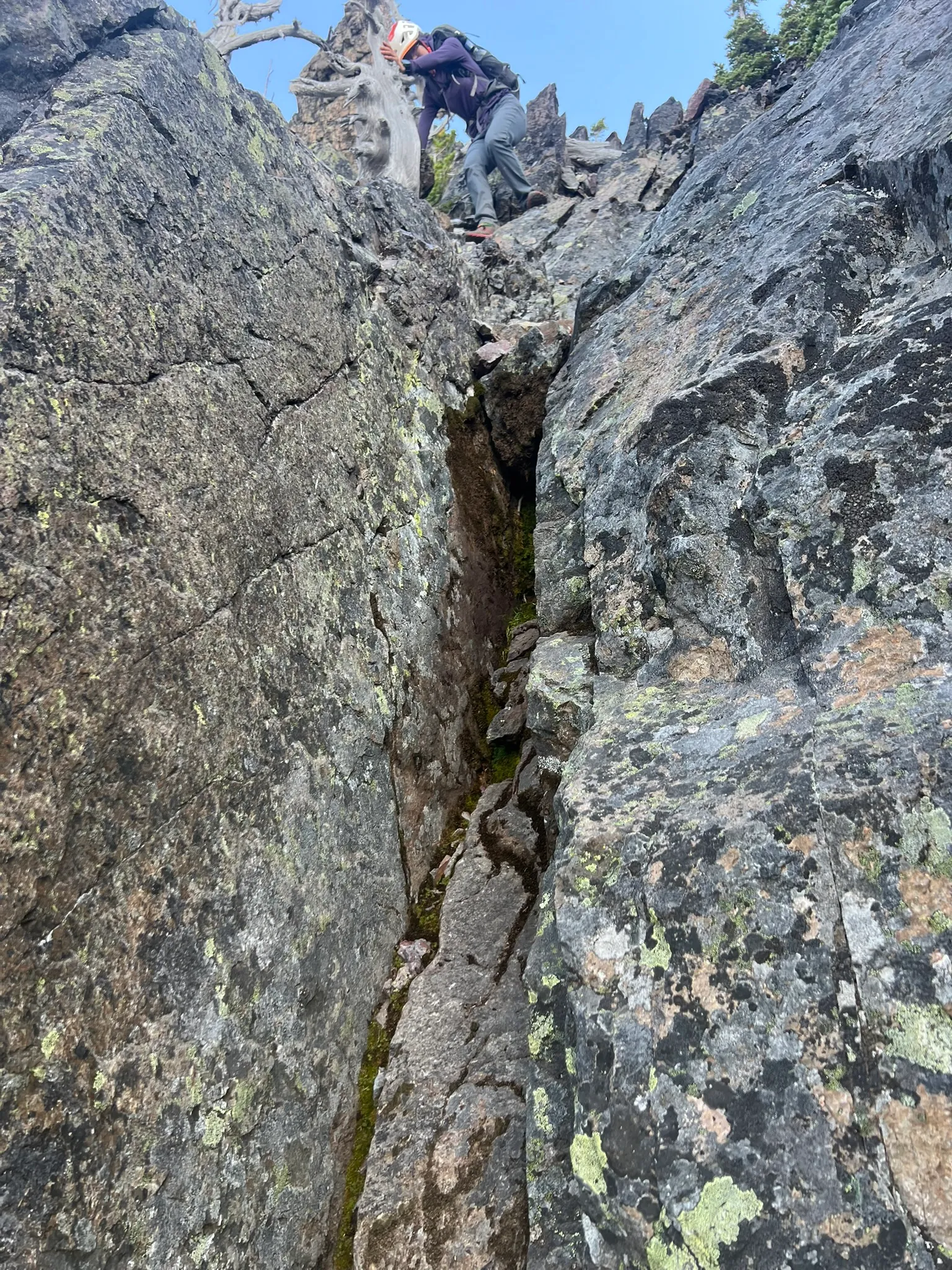 Chutang start downclimbg Class 4 chokestone Chimney