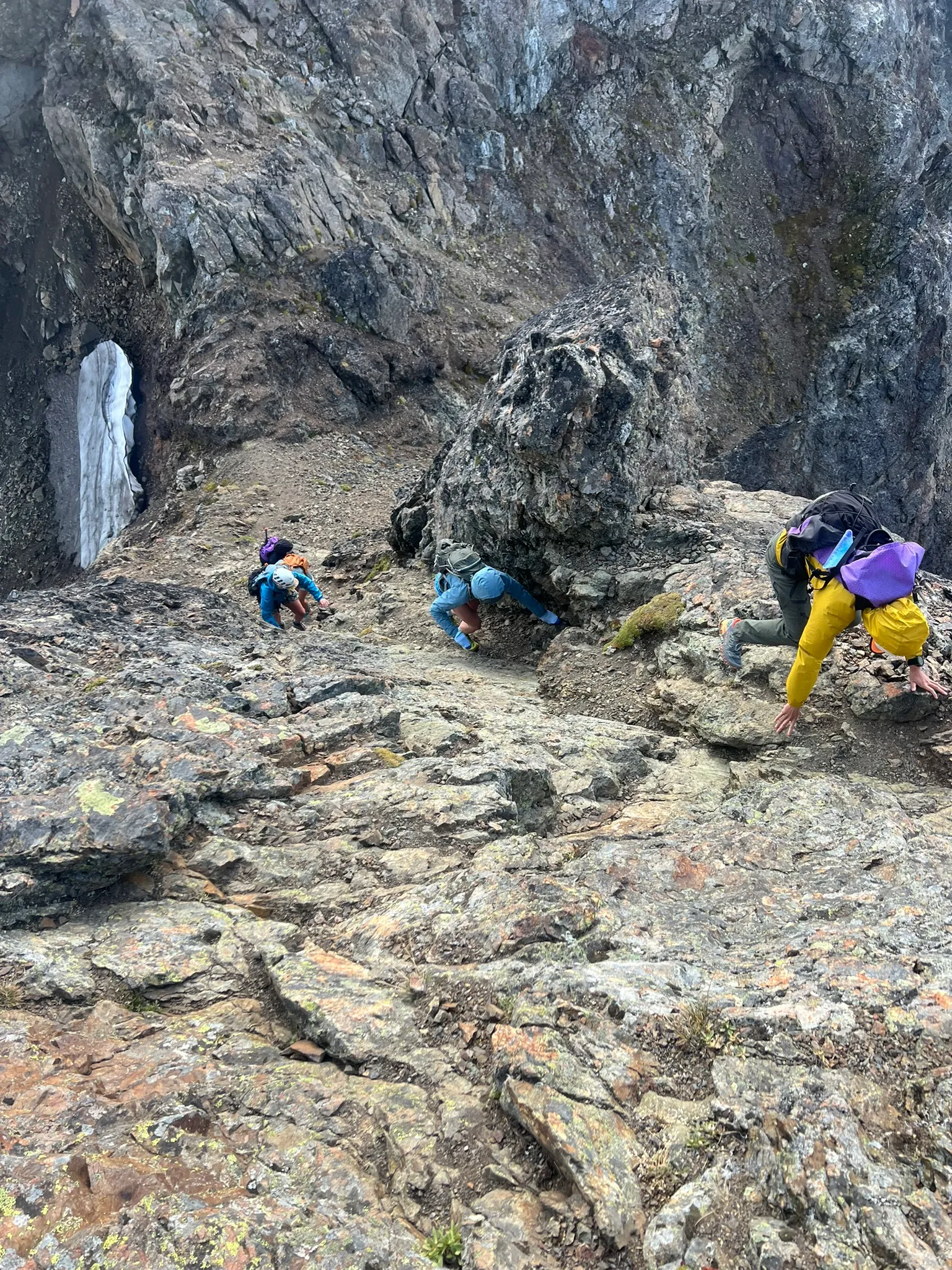 start scramble the summit block, another party behind us